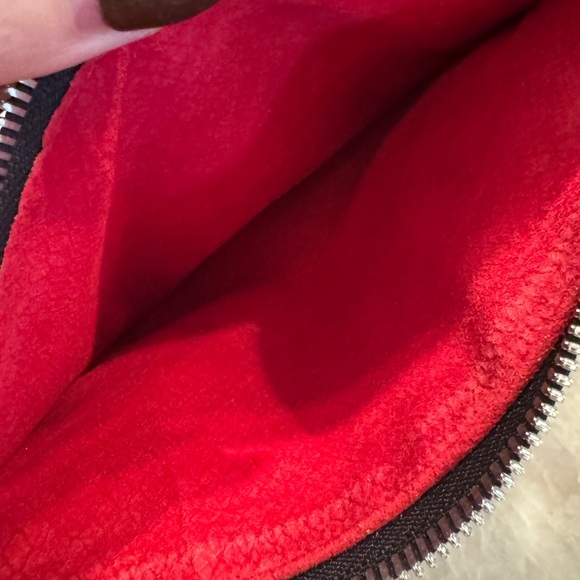 Hammett Montana Reversible Black Pewter & Brushed Silver Crossbody - Picture 10 of 10